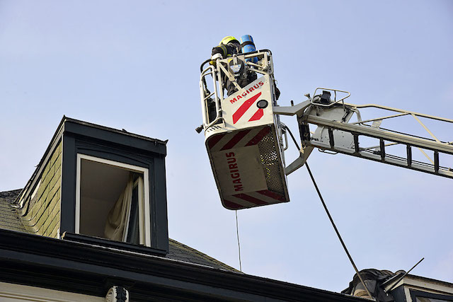 2018/138/20180607-17u10 GB 003 Grote brand Kokstraat HLM.jpg